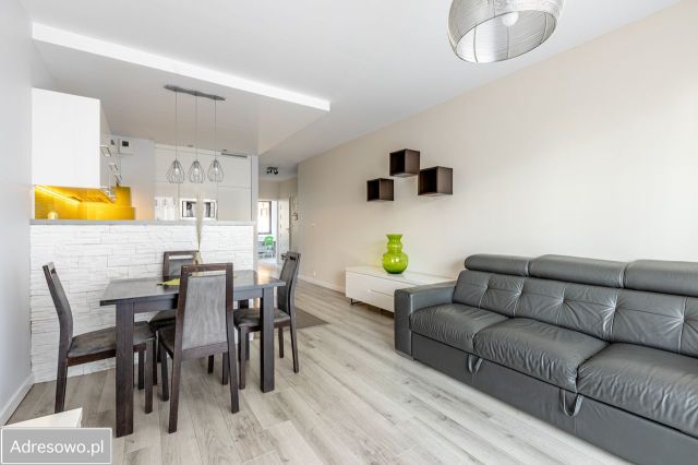 Mieszkanie 3-pokojowe Warszawa Wola, ul. Sztuk Pięknych. Zdjęcie 1