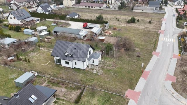 dom wolnostojący, 4 pokoje Kowala. Zdjęcie 16