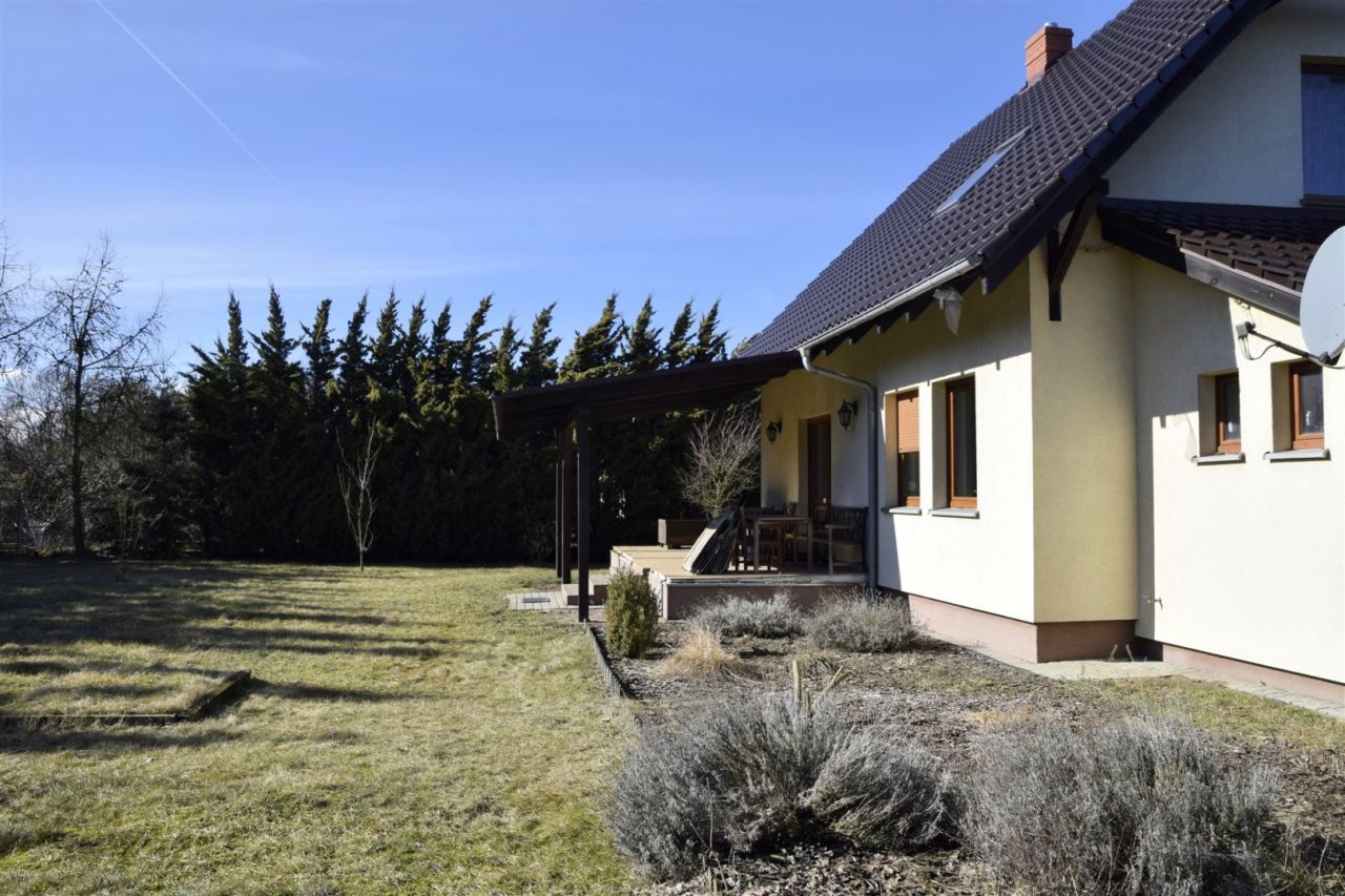 dom wolnostojący, 4 pokoje Lubochnia. Zdjęcie 7