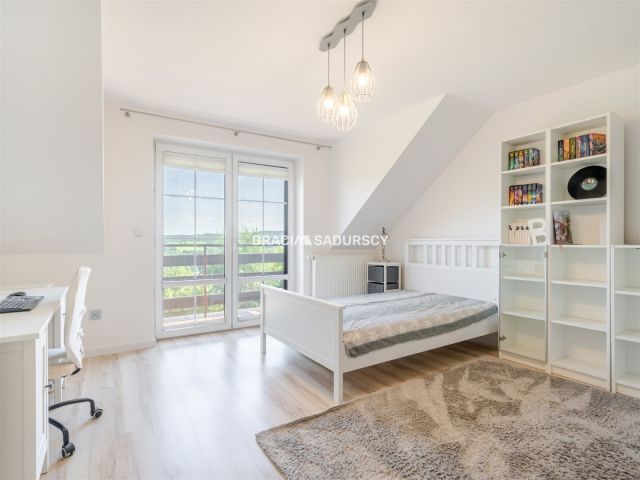 dom wolnostojący, 4 pokoje Bochnia, ul. Przysieki. Zdjęcie 12