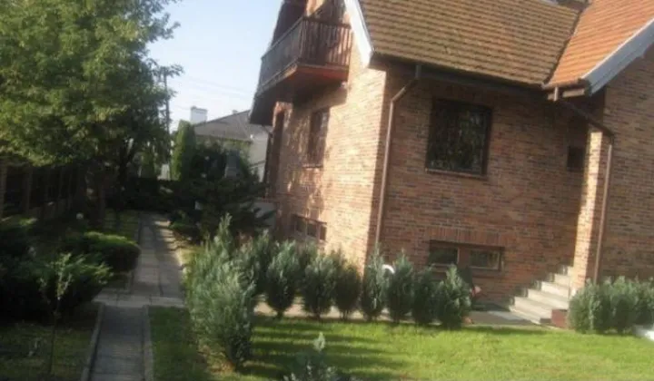 dom wolnostojący, 8 pokoi Warszawa Pyry, ul. Żołny