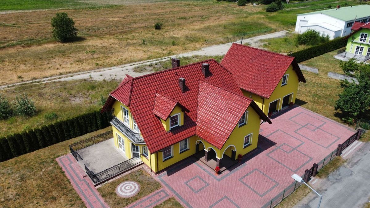 dom wolnostojący, 7 pokoi Oborniki Śląskie. Zdjęcie 2