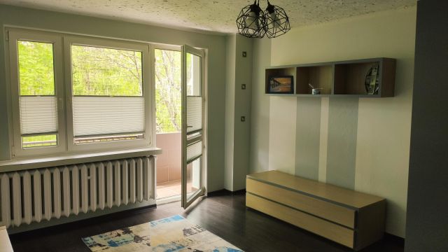 Mieszkanie 2-pokojowe Kraków Wzgórza Krzesławickie, ul. Jarzębiny. Zdjęcie 1