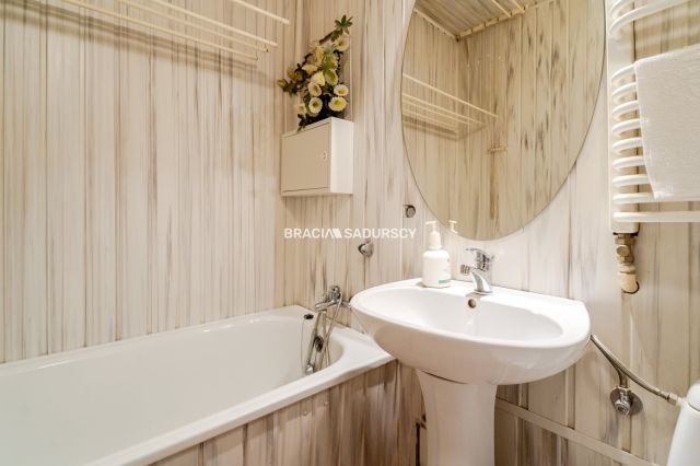 Mieszkanie 3-pokojowe Kraków, ul. Gołaśka. Zdjęcie 10