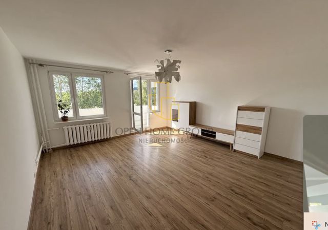 Mieszkanie 3-pokojowe Jelenia Góra Zabobrze, ul. Tadeusza Sygietyńskiego. Zdjęcie 4