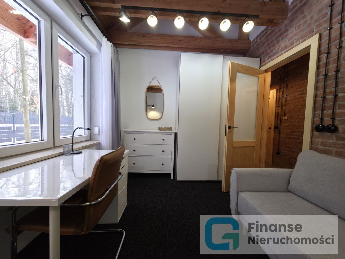 dom wolnostojący, 3 pokoje Borowiny. Zdjęcie 10