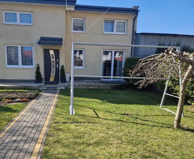bliźniak, 5 pokoi Kobyłka Mareta. Zdjęcie 12