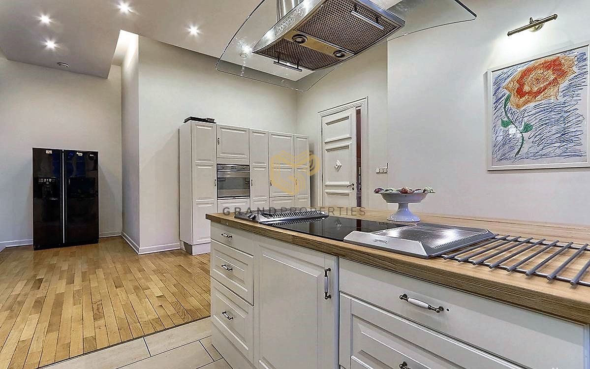 dom wolnostojący, 15 pokoi Konstancin-Jeziorna. Zdjęcie 9