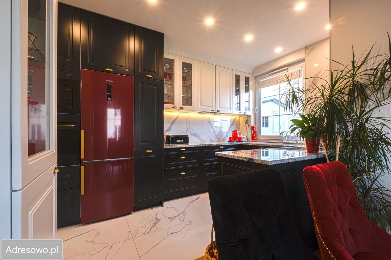 Mieszkanie 3-pokojowe Pogórze. Zdjęcie 4