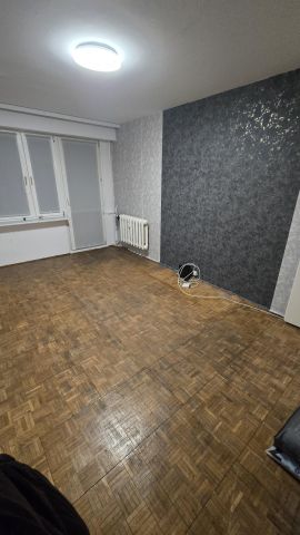 Mieszkanie 2-pokojowe Wieluń, ul. kard. Stefana Wyszyńskiego. Zdjęcie 1