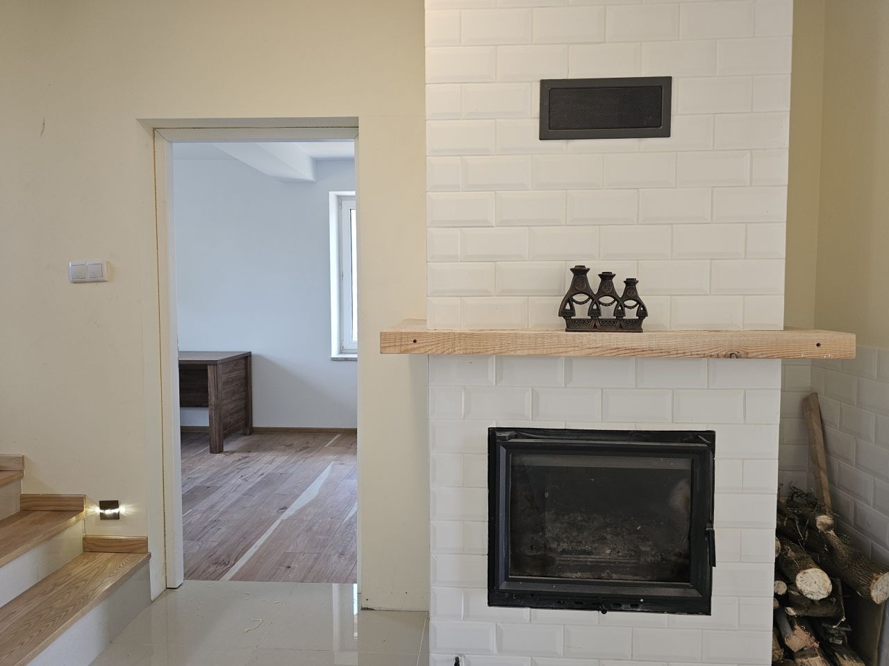 dom wolnostojący, 5 pokoi Karniewek. Zdjęcie 3