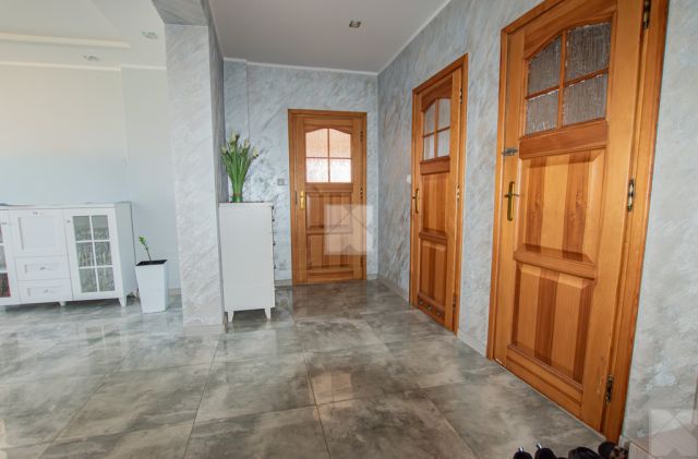 dom wolnostojący, 5 pokoi Skolin. Zdjęcie 24