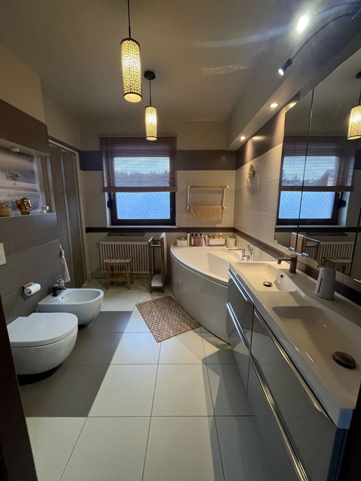 dom wolnostojący, 5 pokoi Gwizdanów. Zdjęcie 13