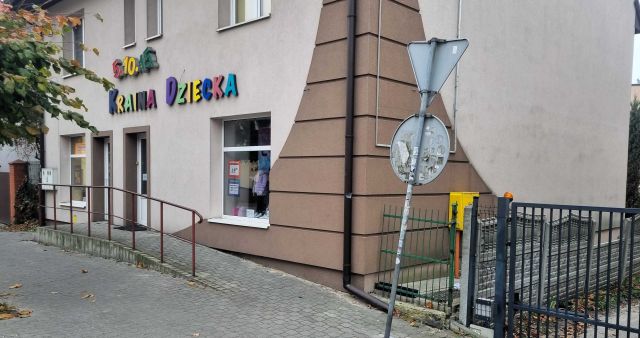 Lokal Pińczów, ul. Klasztorna. Zdjęcie 1