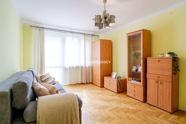 Mieszkanie 4-pokojowe Kraków Azory, ul. Bolesława Czerwieńskiego. Zdjęcie 2