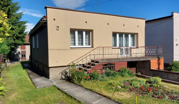 dom wolnostojący, 3 pokoje Biskupiec, ul. Modra