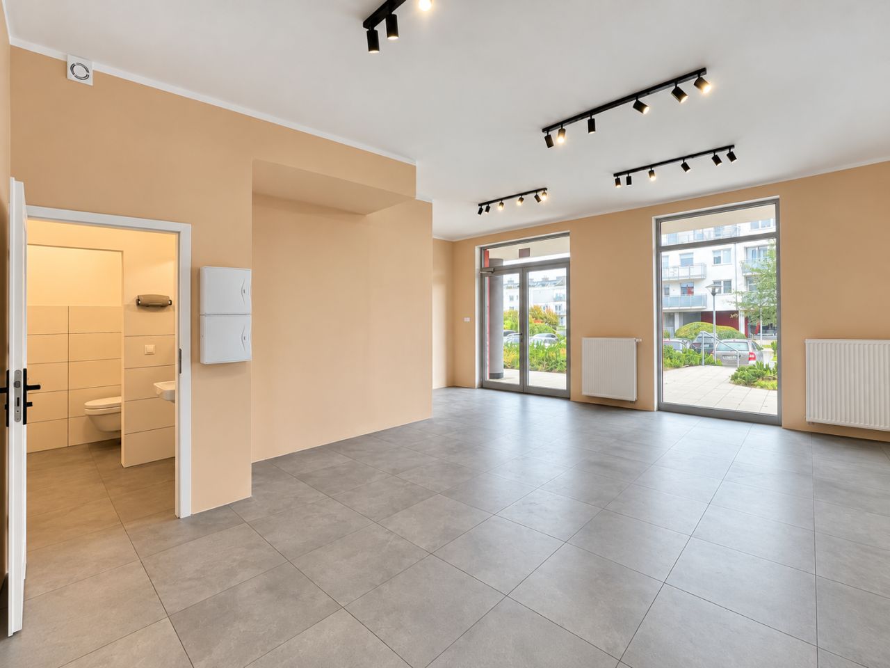 Lokal Gdynia Chwarzno-Wiczlino, ul. Romana Felińskiego. Zdjęcie 7