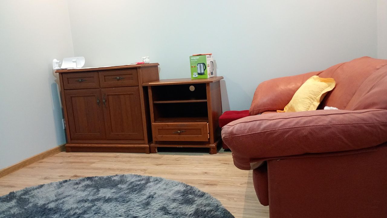 bliźniak, 2 pokoje Modrolas. Zdjęcie 7