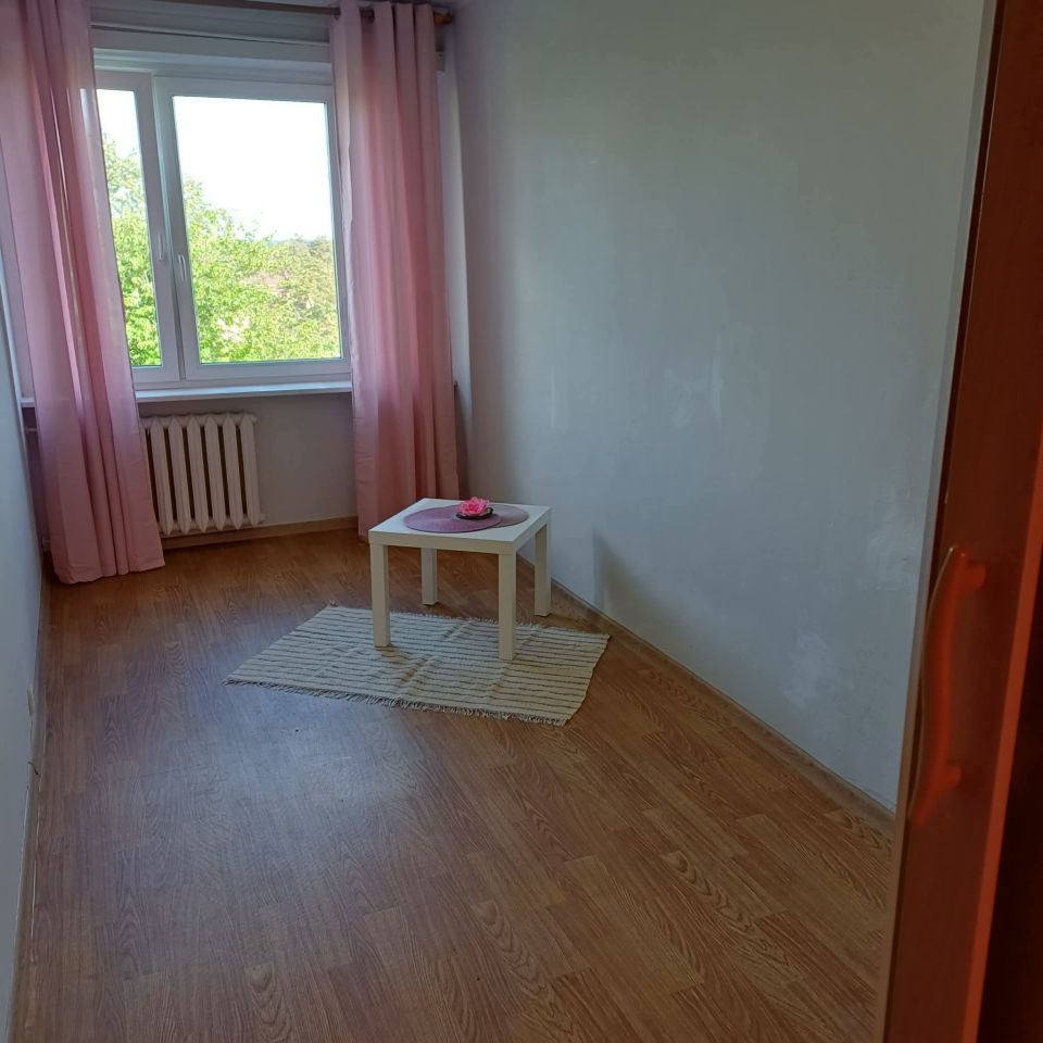 Mieszkanie 3-pokojowe Bełchatów, Os 1 maja. Zdjęcie 7