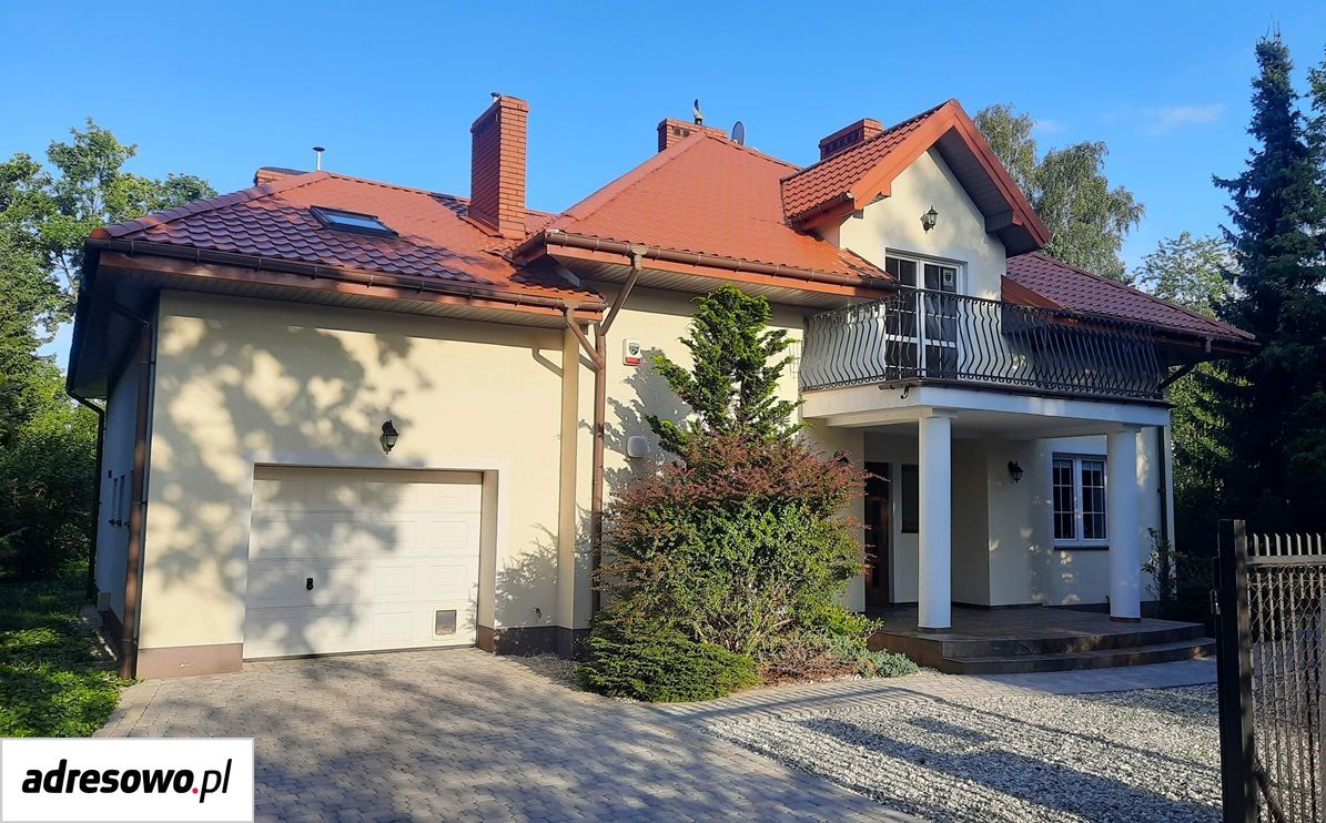 dom wolnostojący, 7 pokoi Brwinów. Zdjęcie 1
