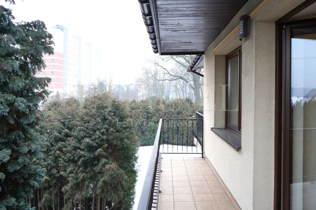 bliźniak, 5 pokoi Kraków, ul. ks. Prałata Mariana Łaczka. Zdjęcie 14