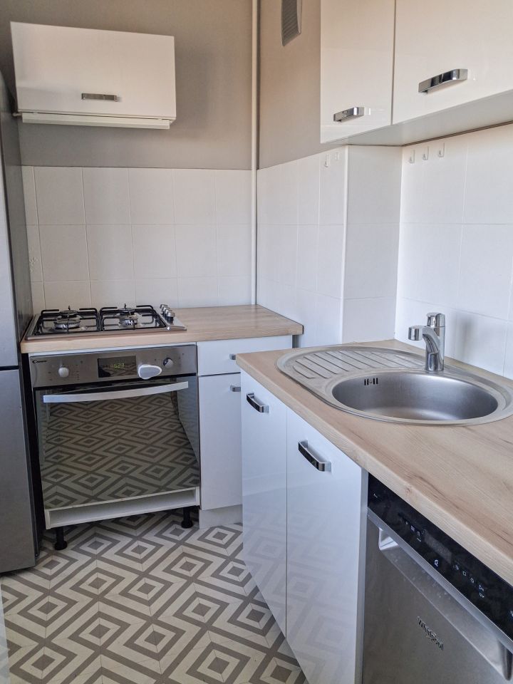 Mieszkanie 3-pokojowe Łódź Bałuty, ul. ks. Stanisława Brzóski. Zdjęcie 4