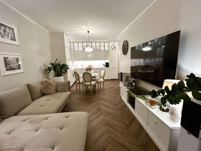 Mieszkanie 3-pokojowe Piotrków Trybunalski Śródmieście, ul. Przyszła. Zdjęcie 1