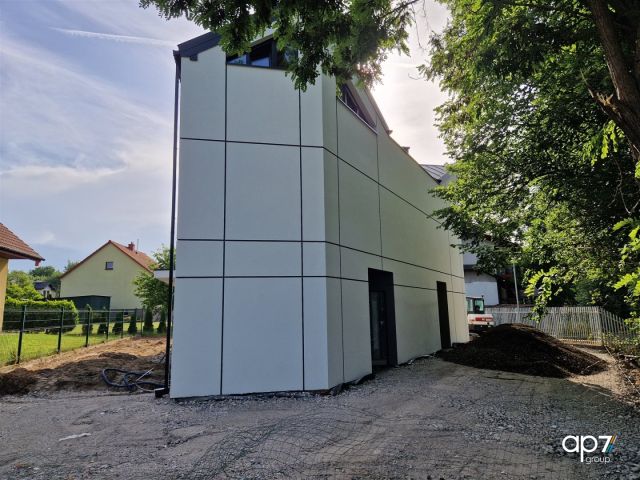 dom wolnostojący, 8 pokoi Kraków Bieżanów, ul. Henryka Sucharskiego. Zdjęcie 2