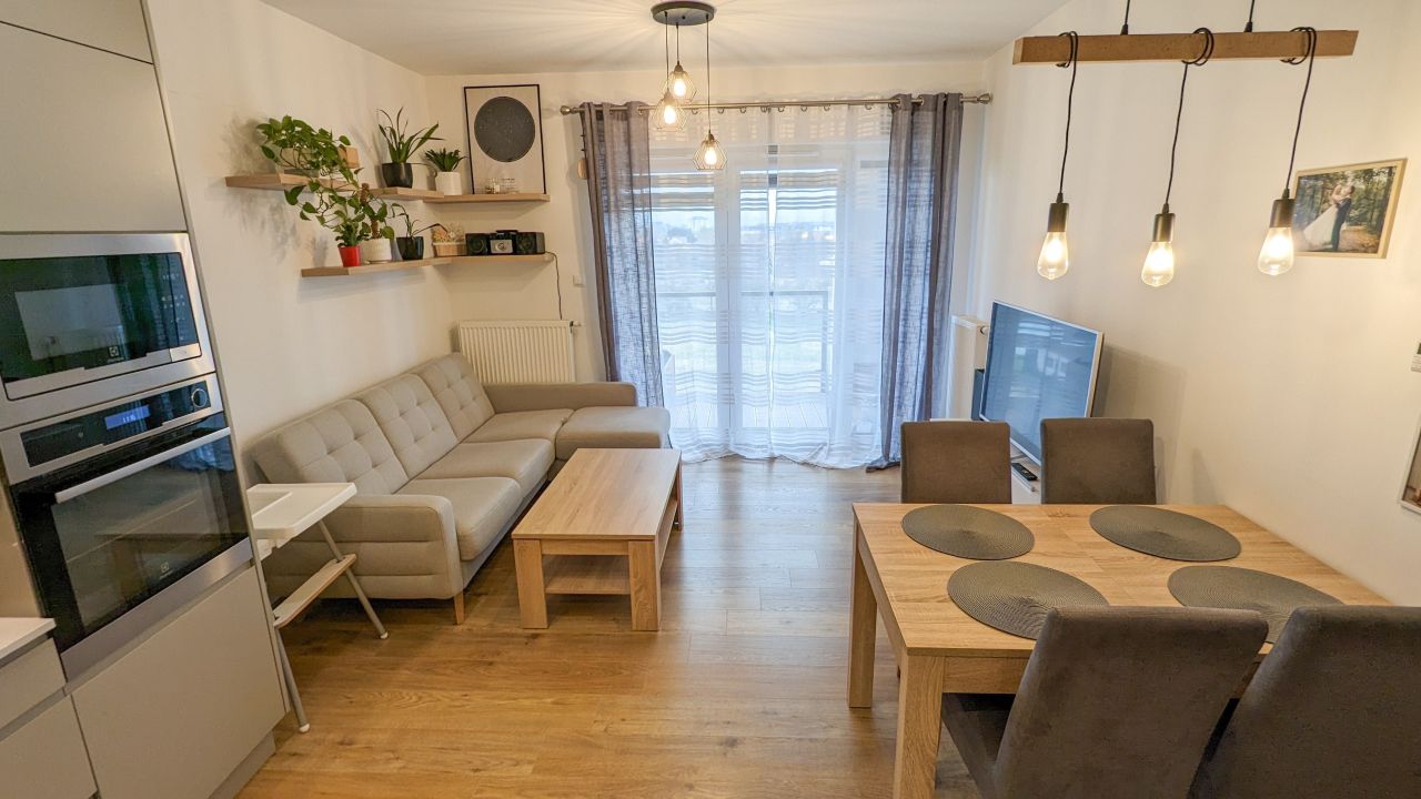 Mieszkanie 3-pokojowe Rzeszów, ul. Urocza. Zdjęcie 1