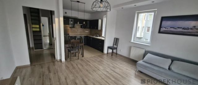 Mieszkanie 2-pokojowe Marki, ul. ks. bp. Władysława Bandurskiego. Zdjęcie 1