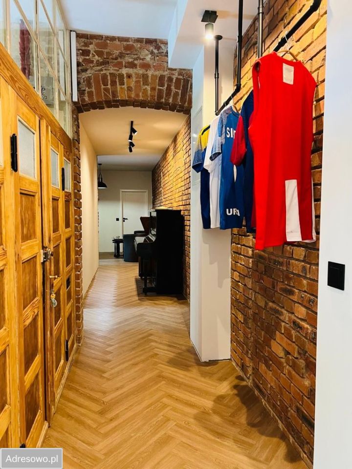 dom wolnostojący, 3 pokoje Chorzów Centrum. Zdjęcie 8