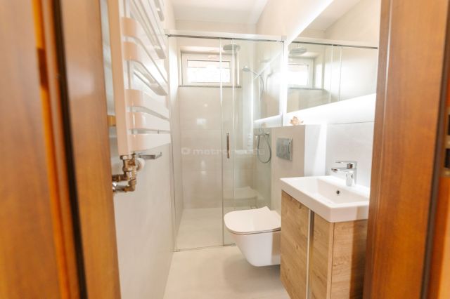 dom wolnostojący, 4 pokoje Borowa Góra. Zdjęcie 16