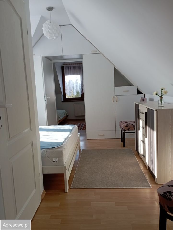 dom wolnostojący, 3 pokoje Dziekanów Leśny, ul. Pogodna. Zdjęcie 3