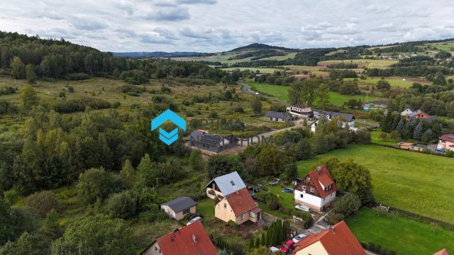 dom wolnostojący, 5 pokoi Jeżów Sudecki. Zdjęcie 2