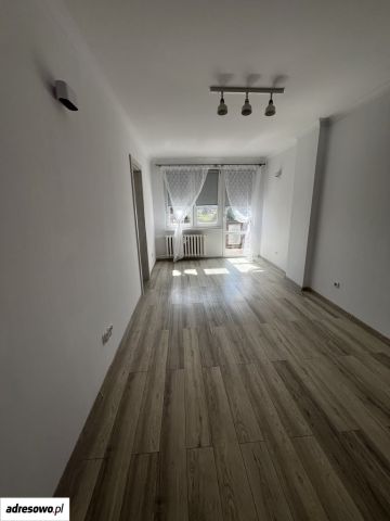 Mieszkanie 3-pokojowe Babimost, ul. Rynek. Zdjęcie 1