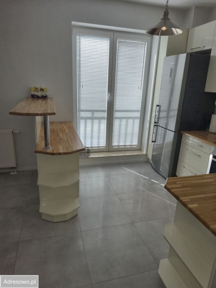 Mieszkanie 3-pokojowe Warszawa Włochy, ul. Bratnia. Zdjęcie 3