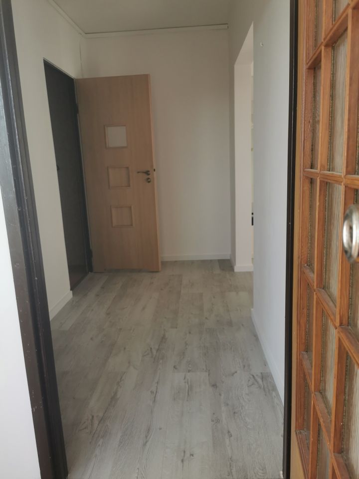 Mieszkanie 3-pokojowe Bielsko-Biała Śródmieście, ul. Romana Dmowskiego. Zdjęcie 11