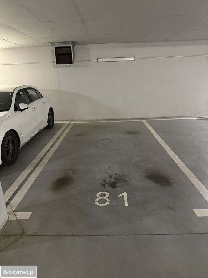 Garaż/miejsce parkingowe Wrocław Muchobór Wielki, ul. Krzemieniecka. Zdjęcie 1