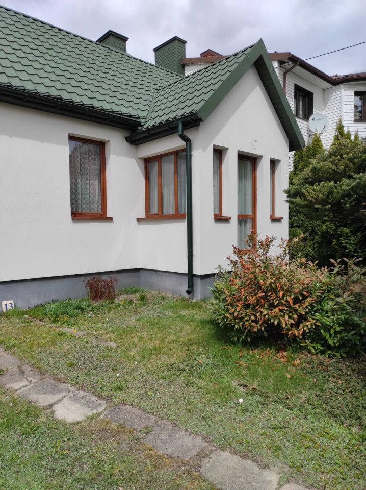 dom wolnostojący, 16 pokoi Starachowice Centrum, ul. Skalista. Zdjęcie 1