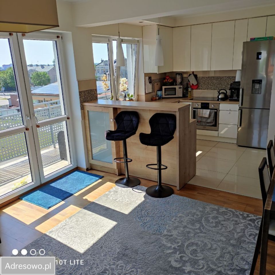 Mieszkanie 4-pokojowe Kalisz Tyniec, ul. Braci Niemojowskich. Zdjęcie 3