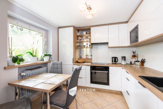 dom wolnostojący, 6 pokoi Wiry, ul. Komornicka. Zdjęcie 2