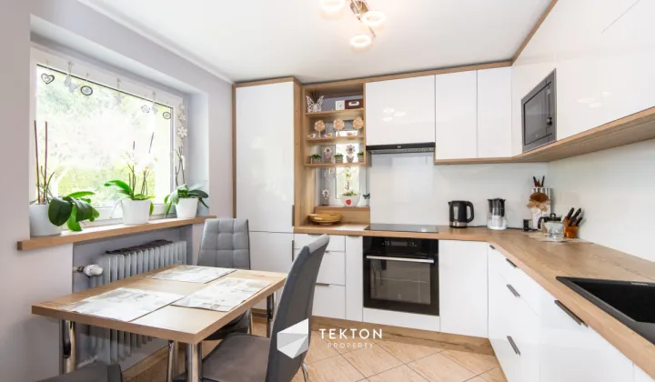 dom wolnostojący, 6 pokoi Wiry, ul. Komornicka