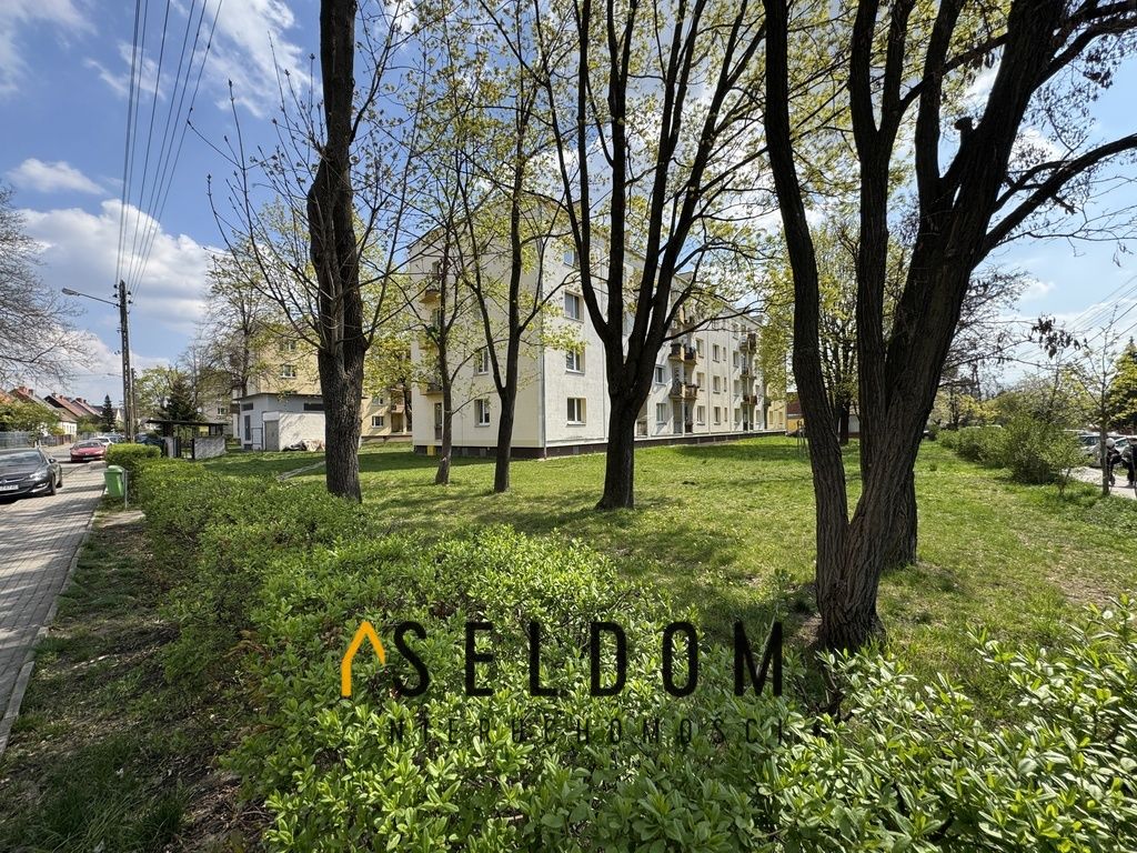 Mieszkanie 3-pokojowe Opole Chabrów, ul. Bzów. Zdjęcie 1