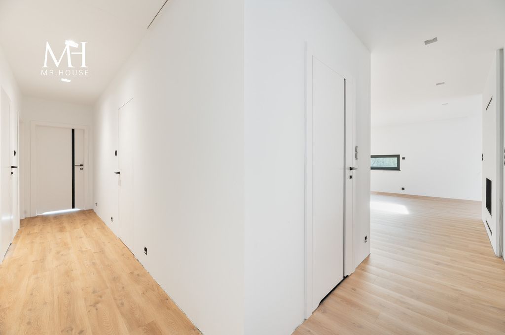 dom wolnostojący, 4 pokoje Okup Mały. Zdjęcie 9