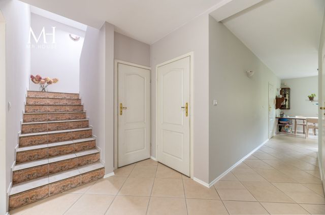 dom wolnostojący, 6 pokoi Łódź Żabieniec. Zdjęcie 9