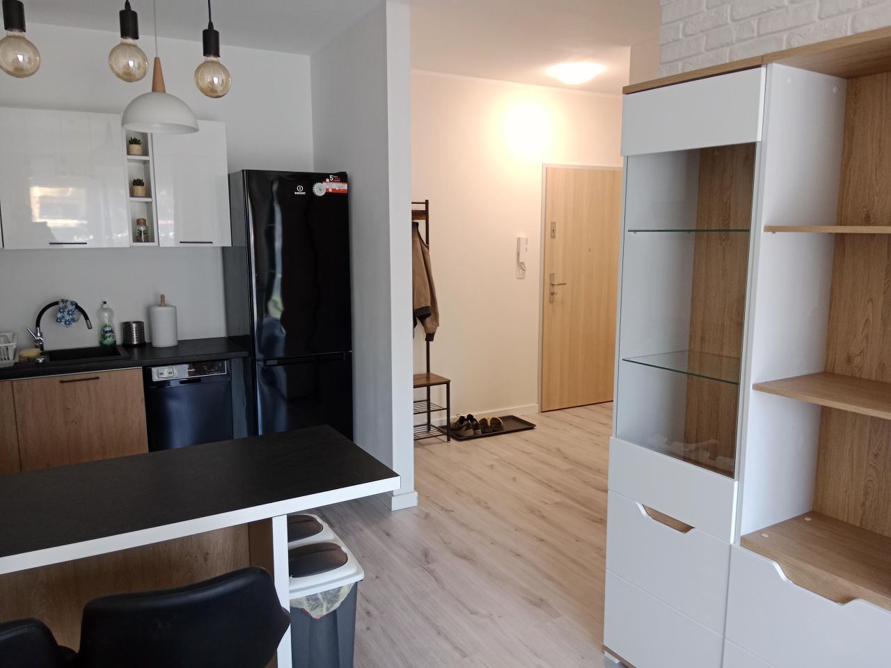 Mieszkanie 2-pokojowe Poznań Podolany, ul. Jasielska. Zdjęcie 2