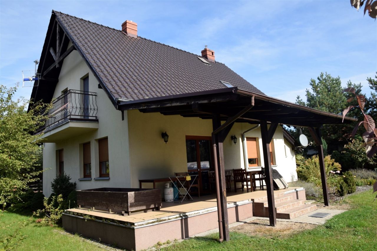 dom wolnostojący, 4 pokoje Lubochnia. Zdjęcie 3