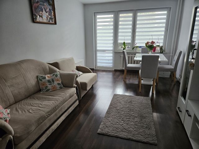 Mieszkanie 3-pokojowe Dąbrowa Górnicza Gołonóg. Zdjęcie 1