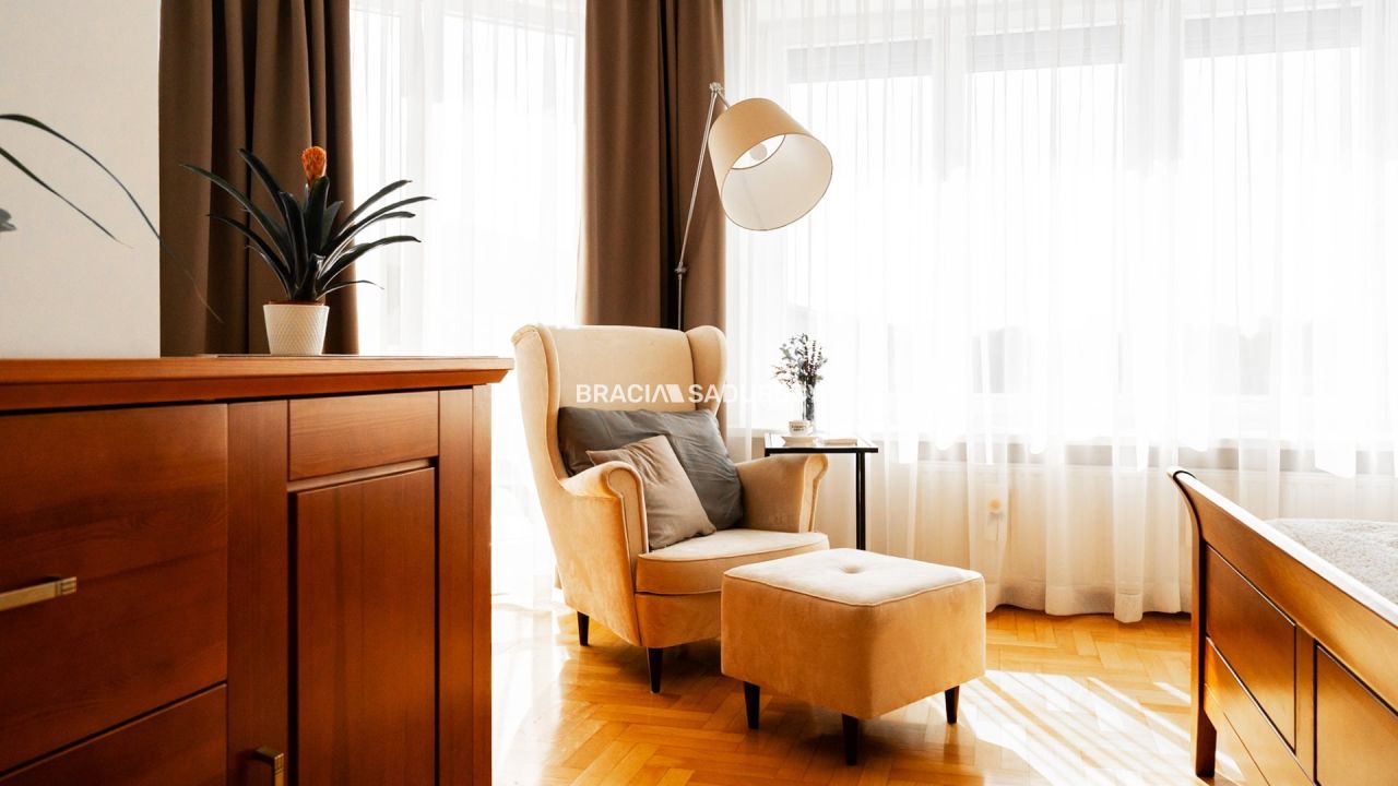 dom wolnostojący, 12 pokoi Wieliczka, ul. Jana Kochanowskiego. Zdjęcie 30