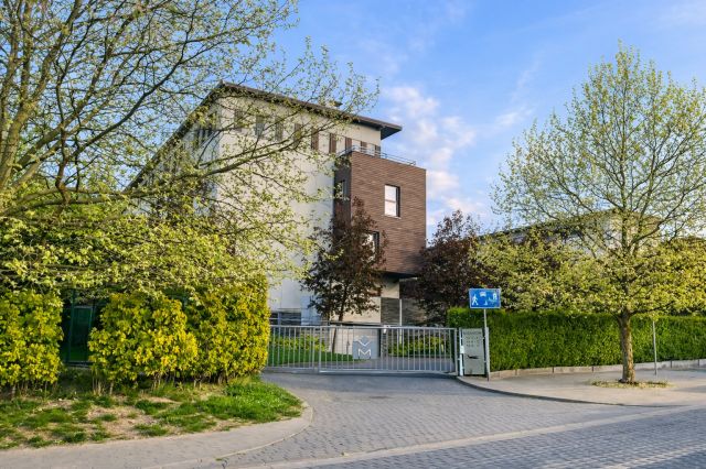 Mieszkanie 3-pokojowe Katowice Kostuchna, ul. Bażantów. Zdjęcie 1